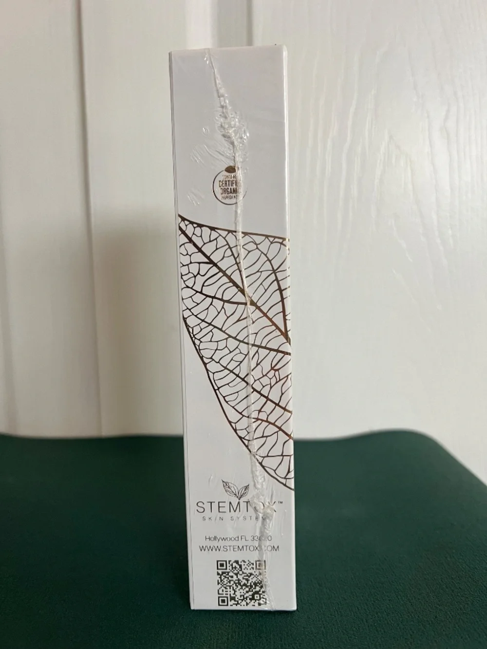 Spacetouch Reviver Set - Luxe Skincare Device (new in box, unopened)